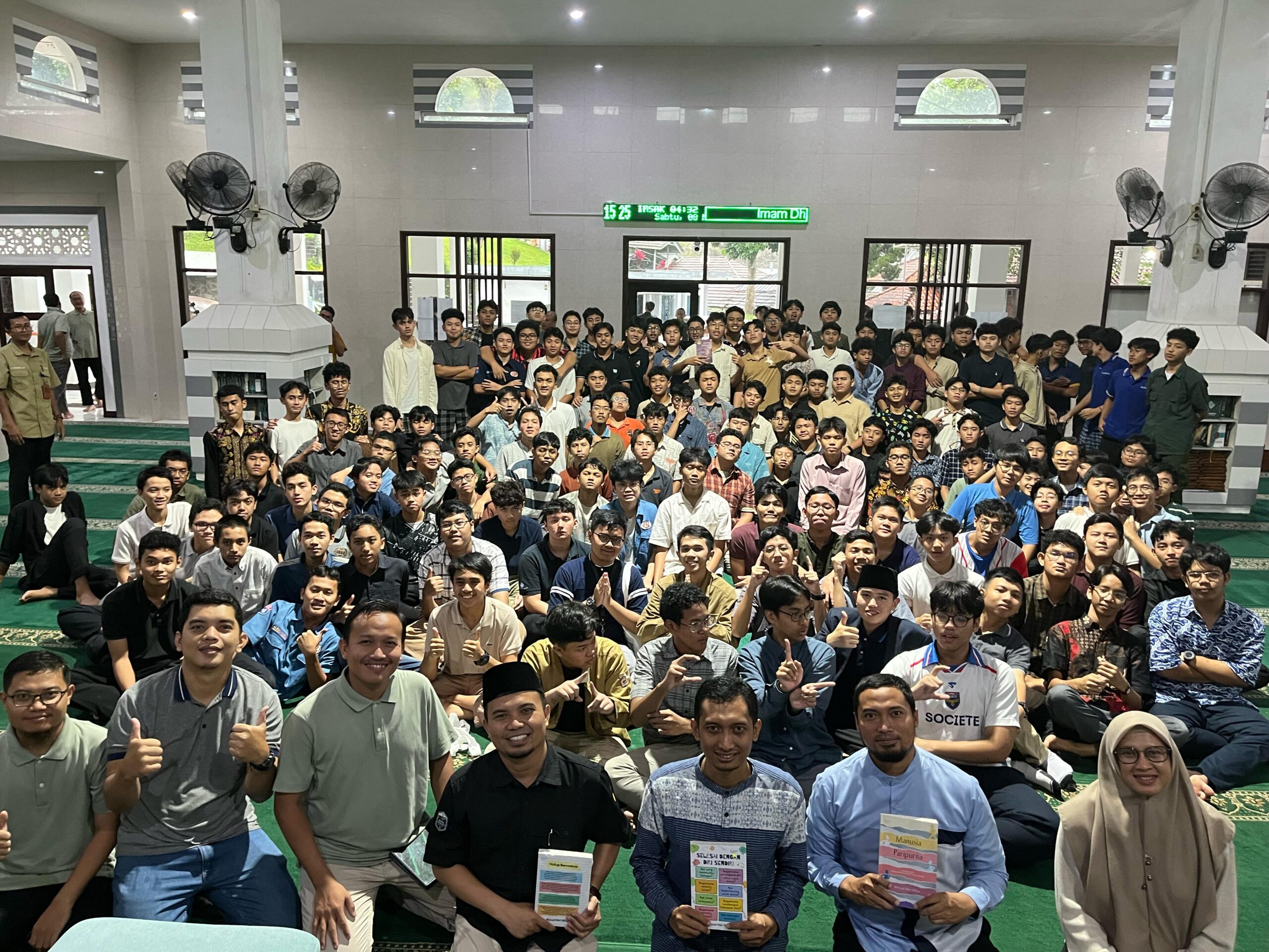 Bedah buku SMA Al Bayan